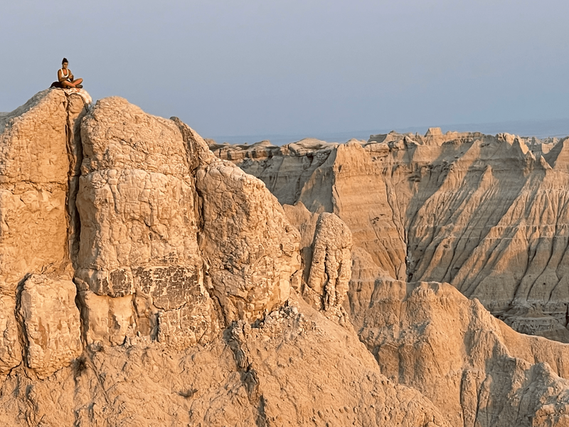 Badlands national park yoga hiking in the badlands min 1